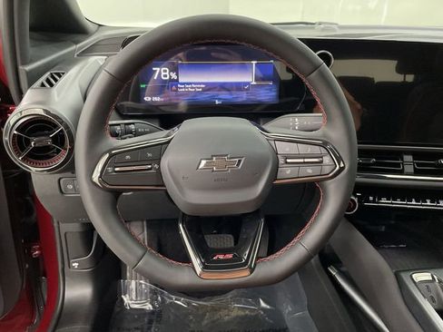 New 2025 Chevrolet Equinox EV RS image 31