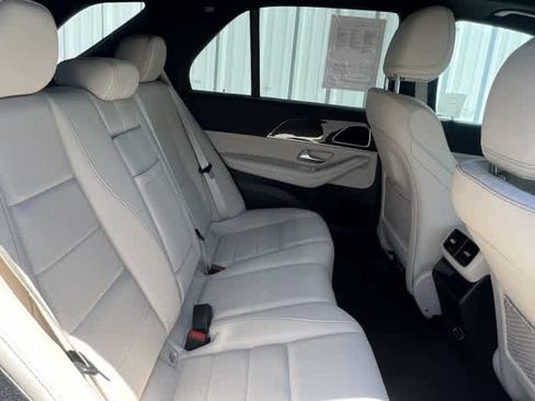 Certified 2025 Mercedes-Benz GLE 450 4MATIC image 23