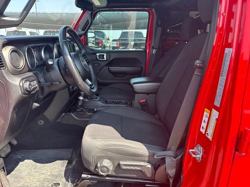 Used 2018 Jeep Wrangler Unlimited Sport S AWD/4WD image 25