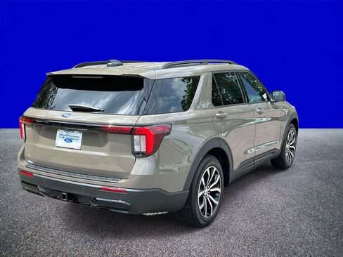 New 2026 Ford Explorer ST-Line RWD image 3