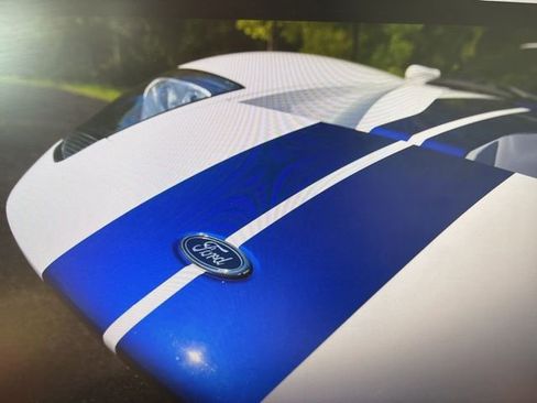 Used 2005 Ford GT RWD image 38