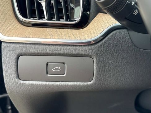 New 2026 Volvo XC60 B5 Plus w/ Climate Package image 30