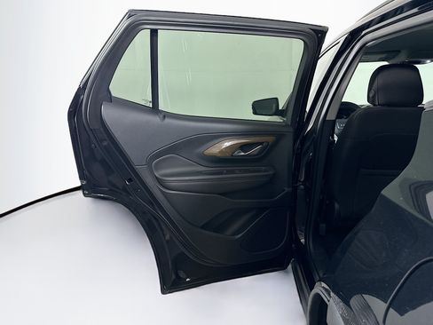 Used 2019 GMC Terrain SLE w/ Driver Convenience Package FWD image 26