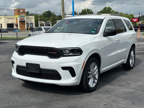 Used 2025 Dodge Durango GT AWD/4WD image 2