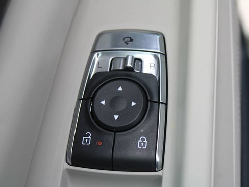 New 2027 Kia Carnival SX Prestige FWD image 25