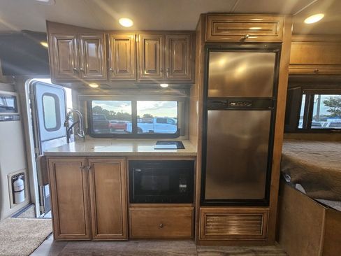 Used 2017 Mercedes-Benz Sprinter 3500 image 25