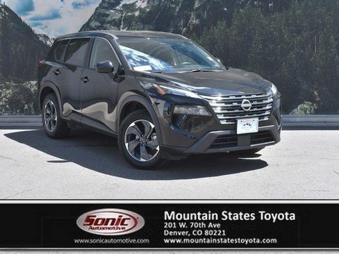 Used 2026 Nissan Rogue SV AWD/4WD image 1