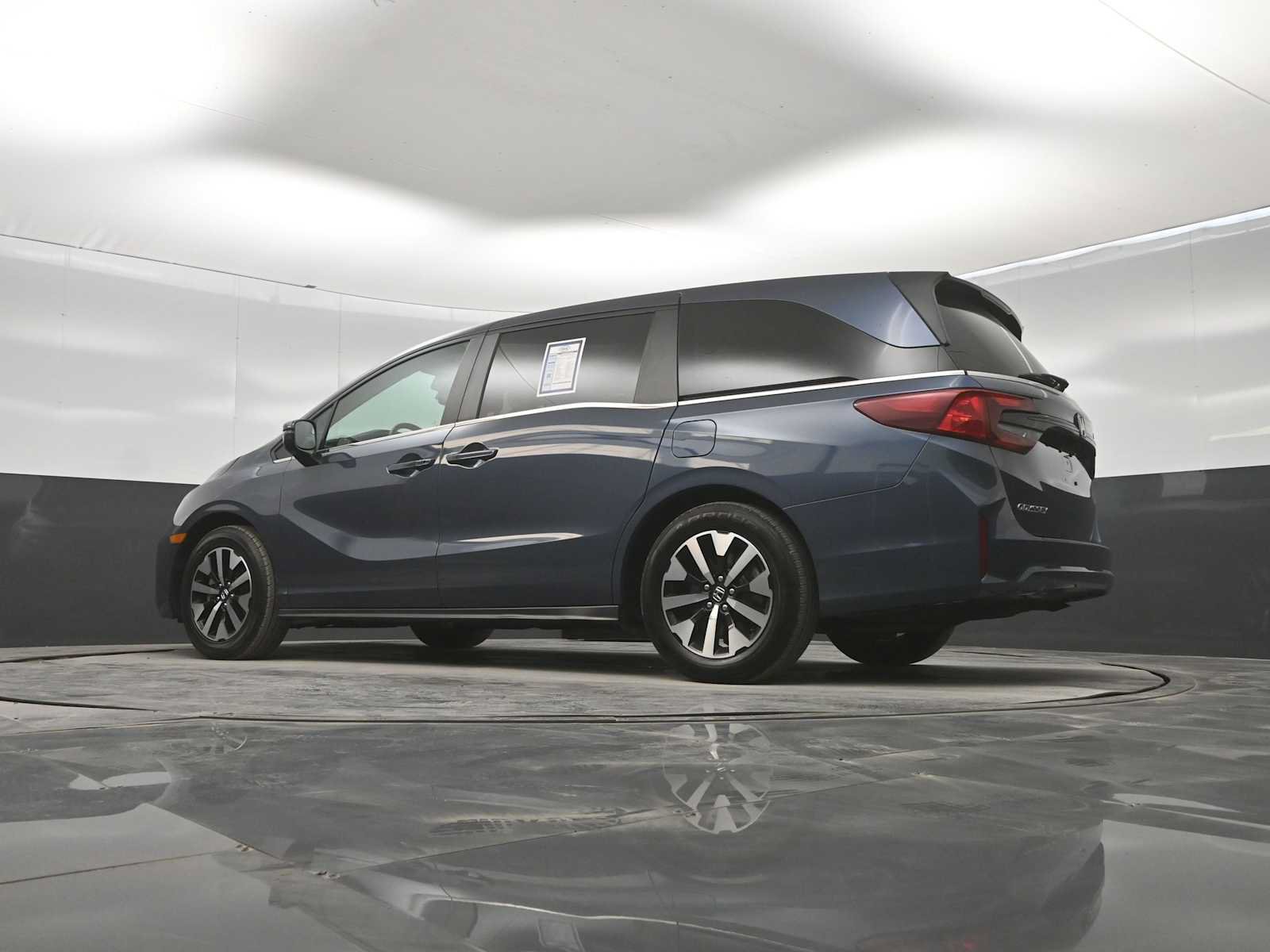 Used 2025 Honda Odyssey EX-L image 39