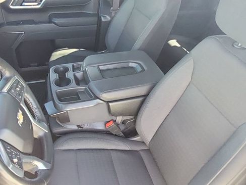 Used 2024 Chevrolet Silverado 1500 LT AWD/4WD image 25