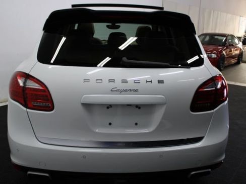 Used 2013 Porsche Cayenne AWD/4WD image 6