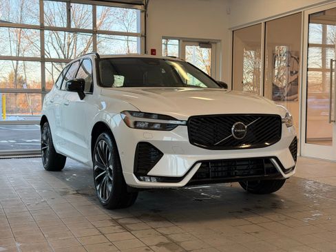 New 2026 Volvo XC60 B5 Ultra w/ Protection Package Premier AWD/4WD image 5
