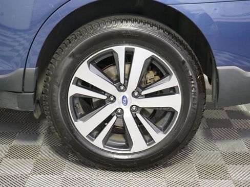 Used 2019 Subaru Outback 2.5i Limited AWD/4WD image 20