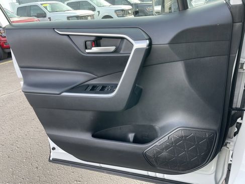 Used 2024 Toyota RAV4 XLE image 47