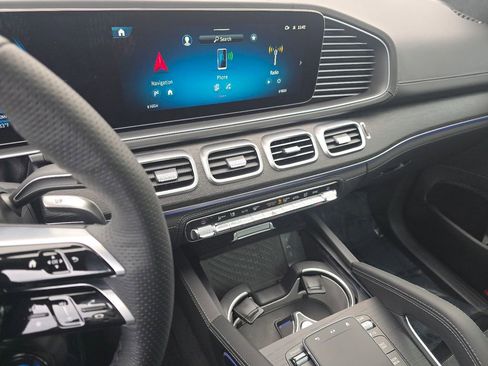New 2026 Mercedes-Benz GLE 63 AMG S image 31