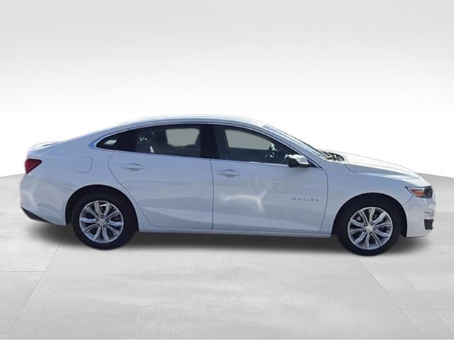 Used 2025 Chevrolet Malibu LT FWD image 6