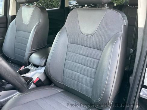 Used 2014 Ford Escape SE w/ SE Chrome Package image 16