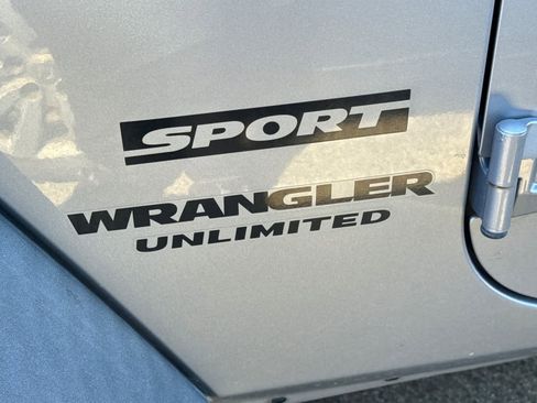 Used 2016 Jeep Wrangler Unlimited Sport w/ Quick Order Package 24S image 19