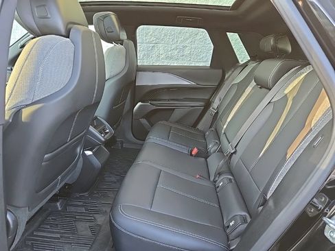 Certified 2024 Cadillac Lyriq Tech w/ Driver Assist Package AWD/4WD image 17