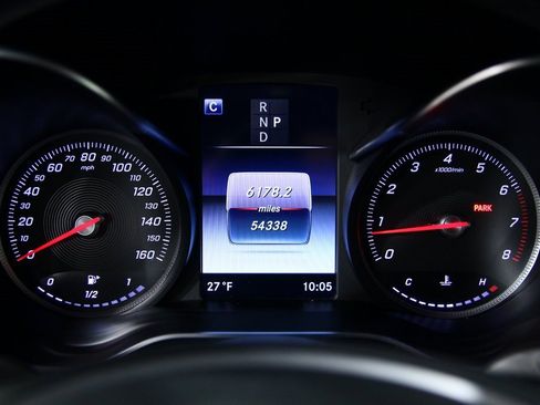 Used 2019 Mercedes-Benz GLC 300 4MATIC Coupe image 20