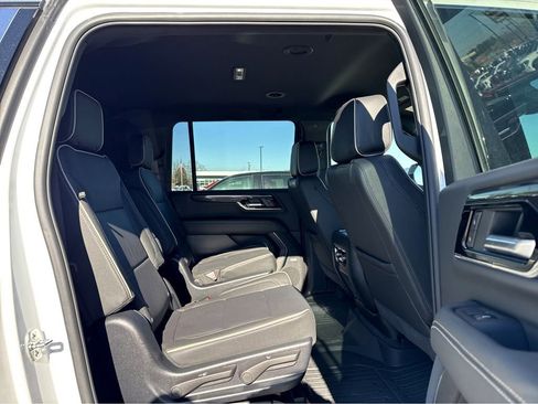 New 2026 GMC Yukon XL Elevation w/ LPO, Get Active Package AWD/4WD image 6