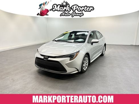 Used 2023 Toyota Corolla LE image 1