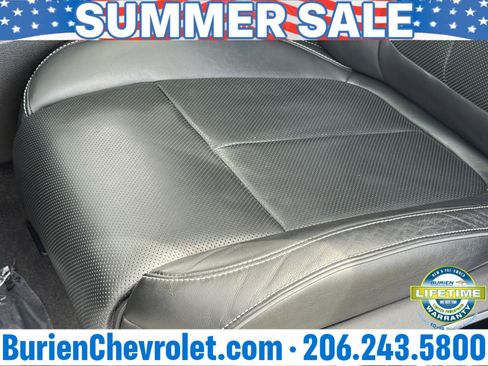 Used 2022 Jeep Grand Cherokee Overland w/ Adv Protech Group III AWD/4WD image 11