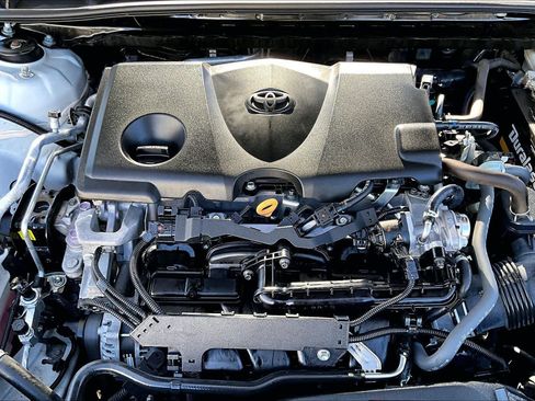 Used 2021 Toyota Camry XSE FWD image 33