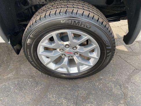 Used 2018 GMC Sierra 1500 SLT image 13