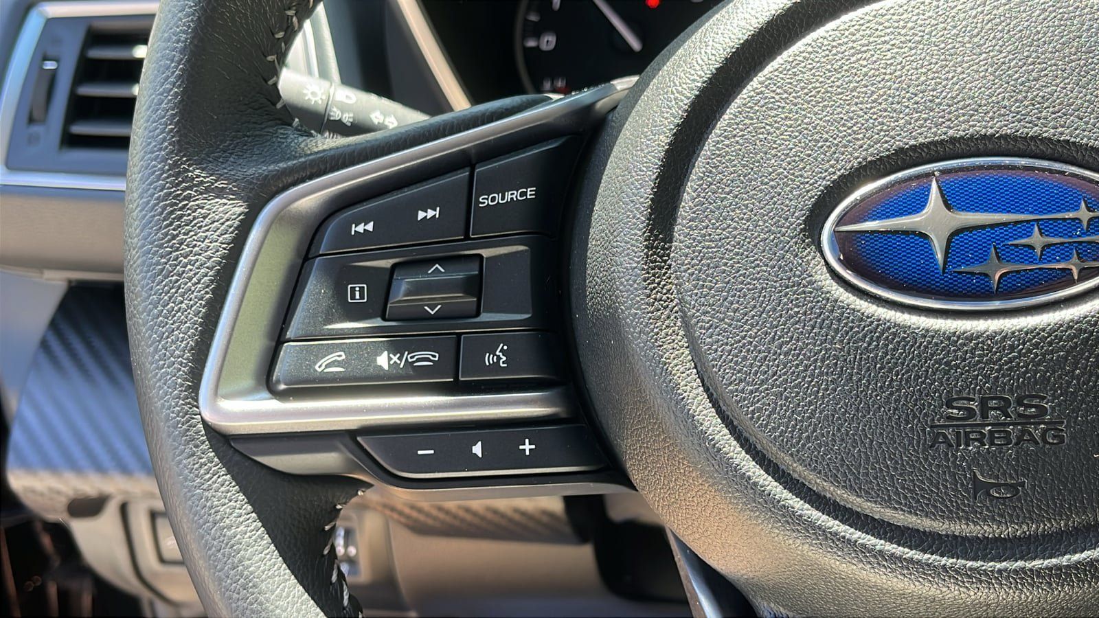 Certified 2025 Subaru Ascent Premium AWD/4WD image 14