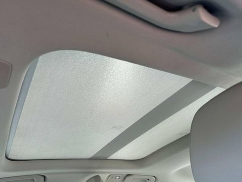 Used 2024 Volvo S60 B5 Plus image 17