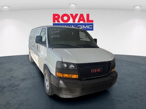 New 2025 GMC Savana 3500 Extended w/ Driver Convenience Package image 2