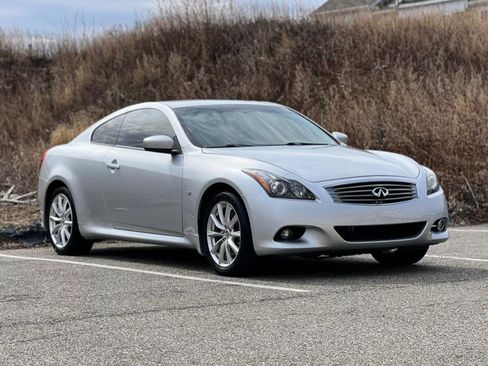 Used 2014 INFINITI Q60 AWD Coupe w/ Premium Package image 2