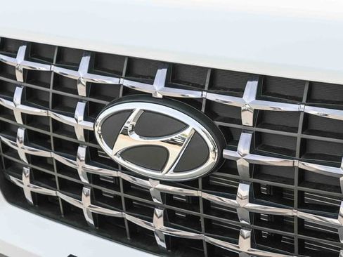 New 2026 Hyundai Venue SEL FWD image 14