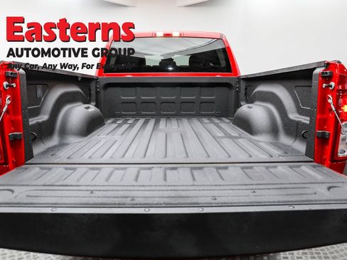 Used 2024 RAM 2500 Big Horn w/ Sport Appearance Package image 9