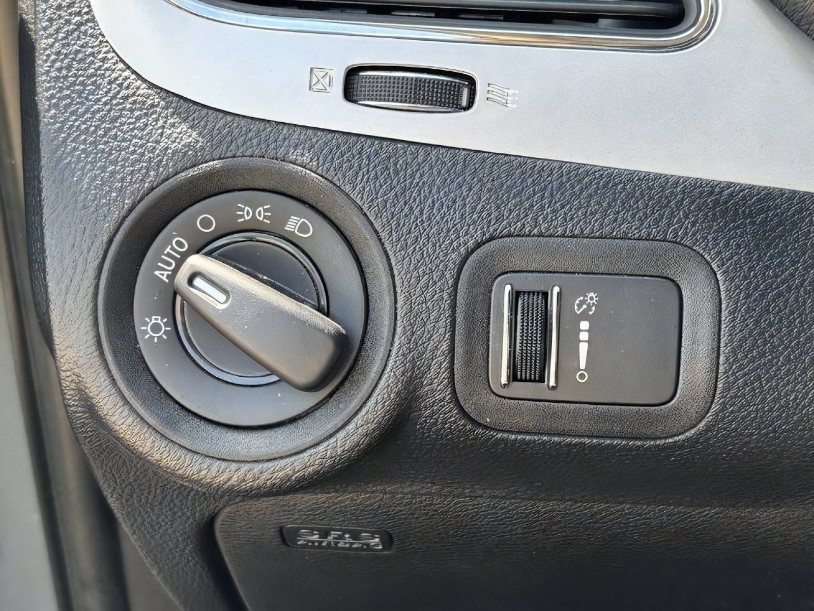 Used 2020 Dodge Journey SE FWD image 25