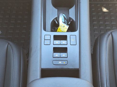 Certified 2025 Hyundai Ioniq 6 SEL image 25