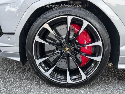 Used 2024 Lamborghini Urus S image 11