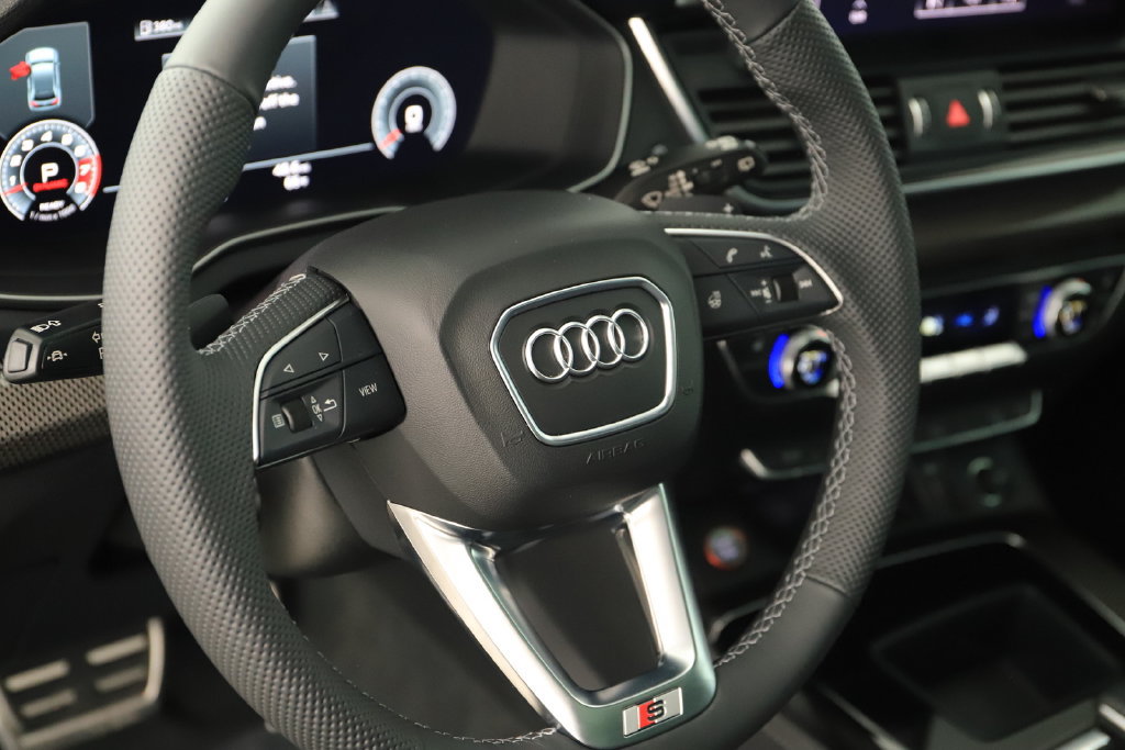 Used 2021 Audi SQ5 Prestige w/ Prestige Package AWD/4WD image 16