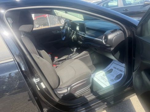 Used 2021 Kia Forte LXS FWD image 29
