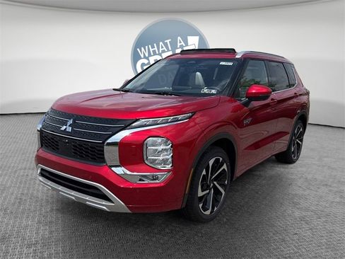 New 2025 Mitsubishi Outlander SEL image 16