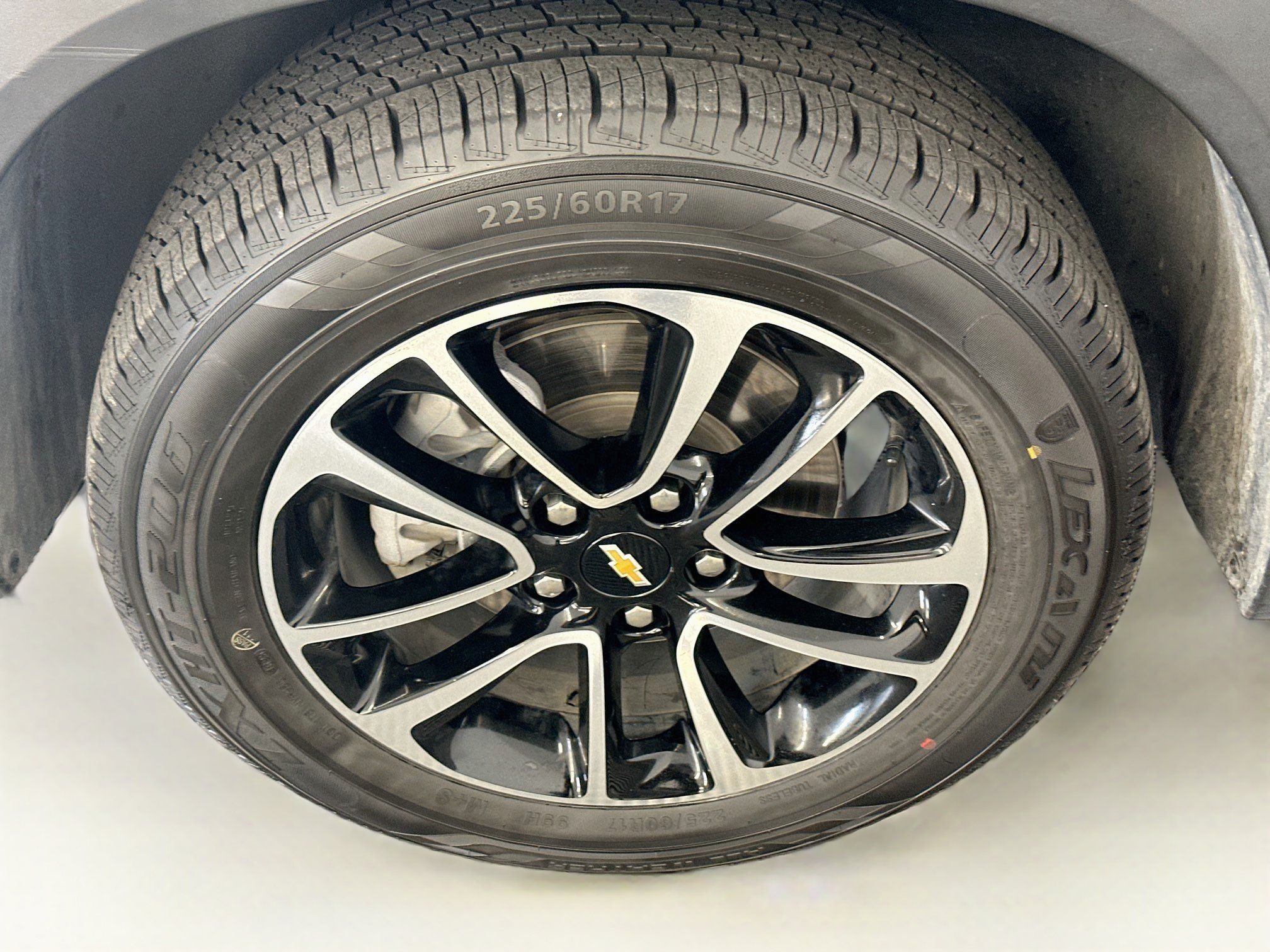 Used 2025 Chevrolet TrailBlazer LT AWD/4WD image 34