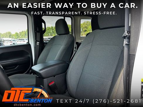 Used 2025 Jeep Wrangler Unlimited Sport AWD/4WD image 10