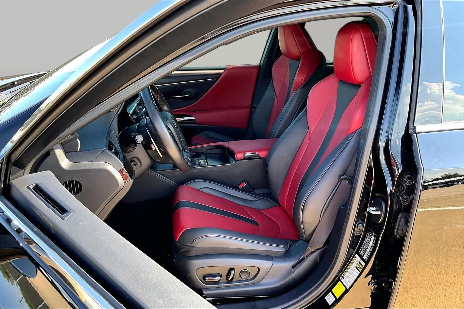 Used 2024 Lexus ES 350 F Sport w/ Accessory Package (Z2) FWD image 8