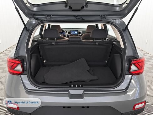 Used 2021 Hyundai Venue SEL w/ Cargo Package FWD image 13