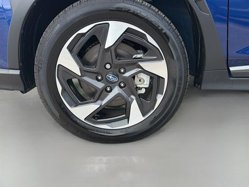 Certified 2025 Subaru Crosstrek 2.5i Limited image 40