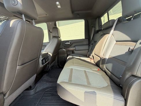 Used 2021 GMC Sierra 2500 Denali w/ Denali Ultimate Package AWD/4WD image 17