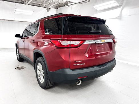Used 2021 Chevrolet Traverse LT FWD image 4