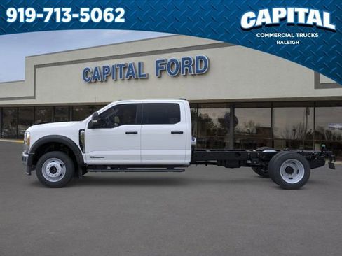 New 2026 Ford F450 XL w/ XL Chrome Package image 3