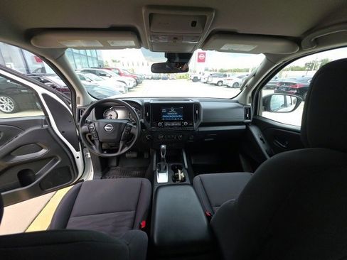 Used 2025 Nissan Frontier S image 26