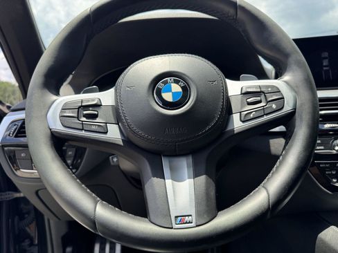 Used 2019 BMW 530i w/ M Sport Package RWD image 3